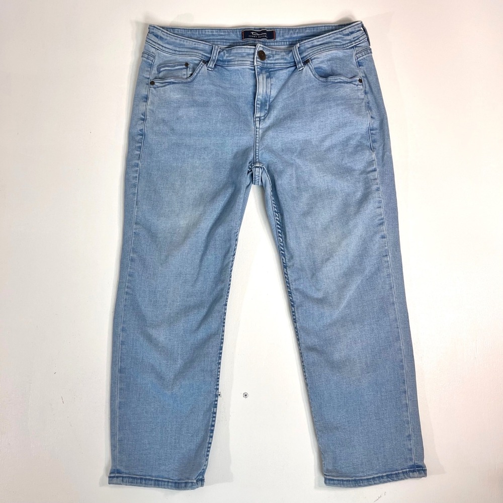 Tommy Bahama Denim Size 12 Allume Light Wash Cropped Jeans Stretch